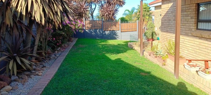 3 Bedroom Property for Sale in Seemeeu Park Western Cape